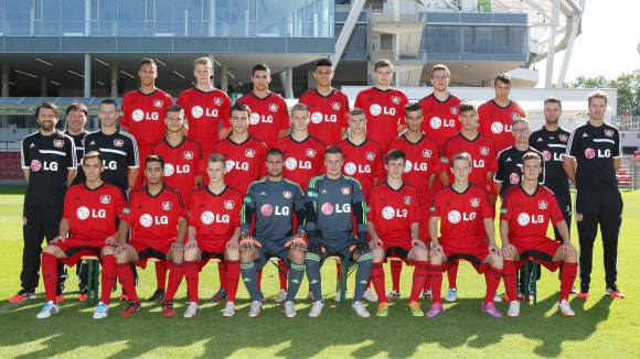 Erst zum zweiten Mal nach 2001 ist der Bundesliga - Nachwuchs der "Werkself" Bayer 04 Leverkusen bei der 26.Auflage der Internationalen U19 - Hallenturniers in der Göttinger LOKHALLE am Start. Nach mehreren Versuchen in den vergangenen Jahren gelang in di