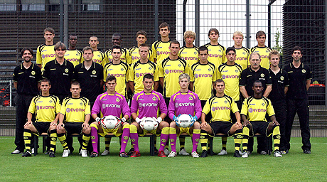 Am Sonntag hat auch der Turnierdritte der vergangenen beiden Jahre, Borussia Dortmund, seinen Mannschaftskader für die Spiele in der Lokhalle gemeldet. Trainer Peter Hyballa setzt beim Cup 2010 mit Volkan Ekici und Patrick Senci nur auf zwei Spieler der V